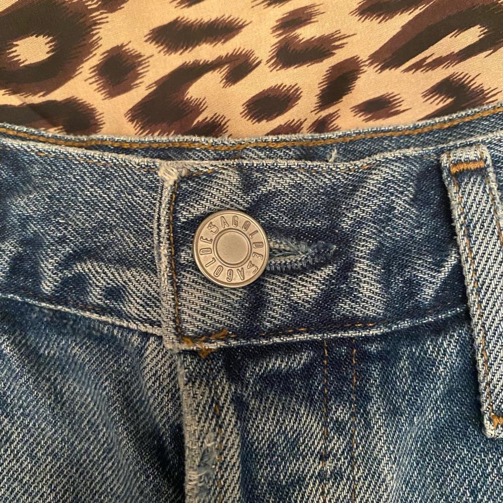 🖤NWOT AGOLDE Jean Shorts🖤 - Picture 6 of 7